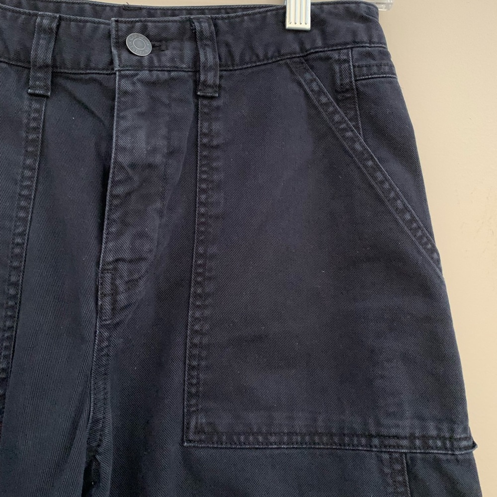 Gap women’s  horseshoe black jeans. Size 2 - Picture 5 of 13